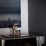 Au Petit Bonheur
