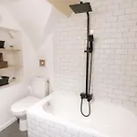 La Au Petit Bonheur Apartment