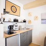 Au Petit Bonheur Apartman *