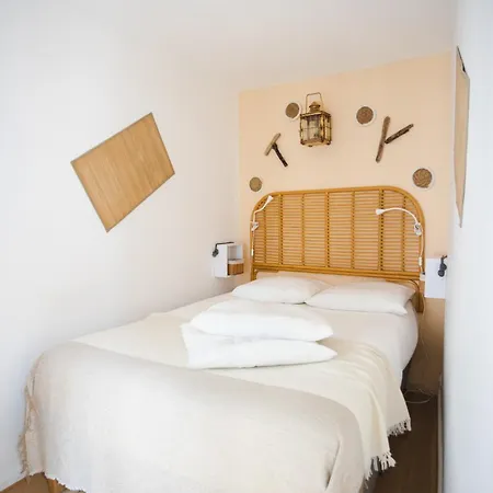 Au Petit Bonheur Apartman *