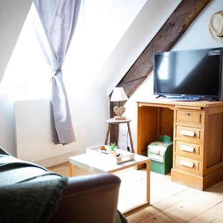 La Au Petit Bonheur *