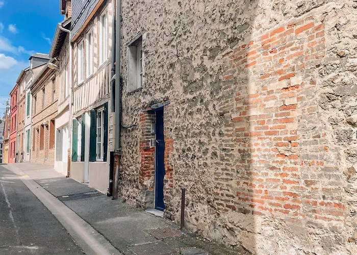 La Au Petit Bonheur Apartment *