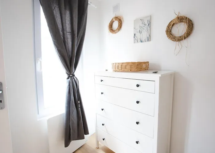 La Au Petit Bonheur Honfleur