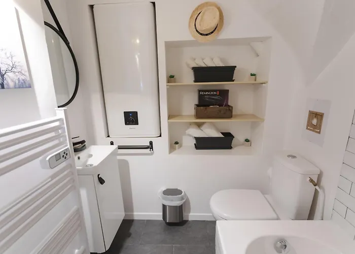 La Au Petit Bonheur Онфлер